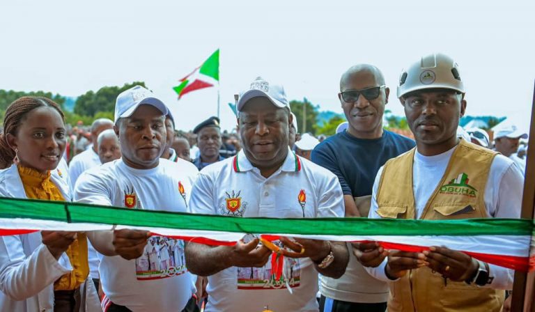 Participation aux cérémonies d&rsquo;inauguration de l&rsquo;Hôpital communal Muhanga par le Commissaire Général de l&rsquo;OBUHA